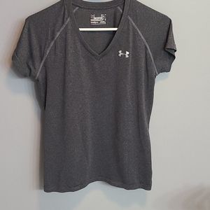 Under Armour‎ womens tshirt